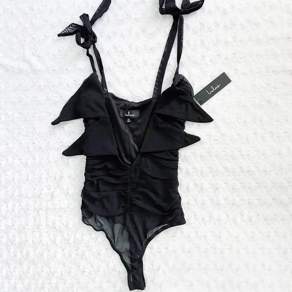 NWT-LULU’s Plunge Black Bodysuit